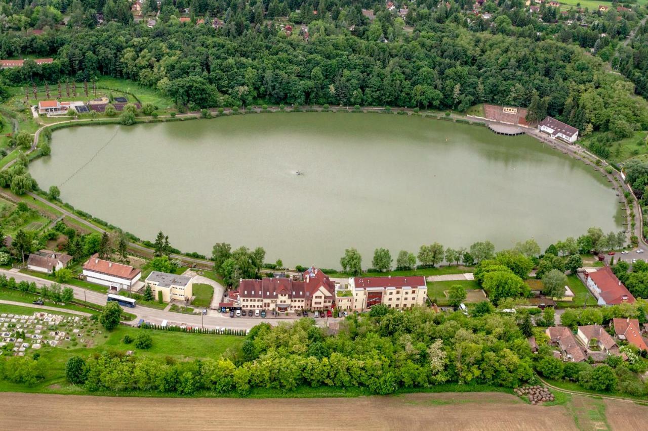 To Wellness Hotel Bánk Εξωτερικό φωτογραφία
